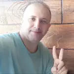 Foto de perfil do profissional 3